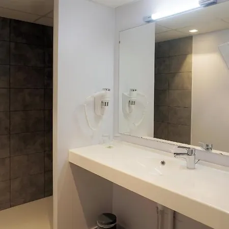 Logis Le Confluent Szálloda Pontaumur