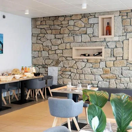 Logis Le Confluent Szálloda